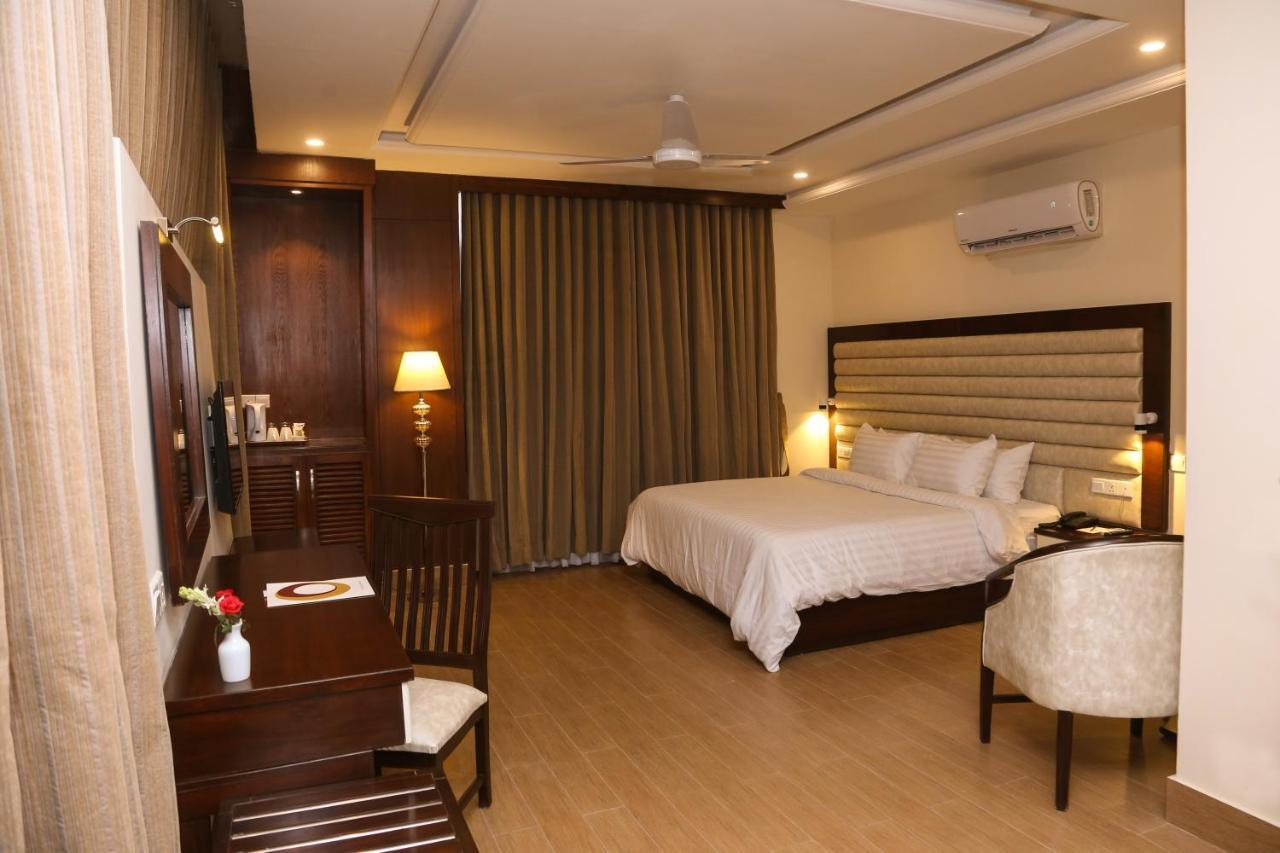 Hotel One Rahim Yar Khan Club Road Exterior foto