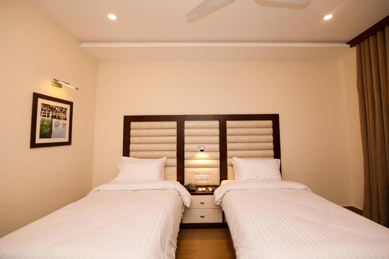 Hotel One Rahim Yar Khan Club Road Exterior foto